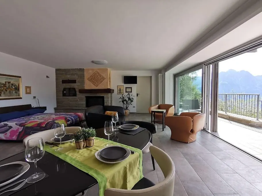 La Grande Terrazza Apartment Solto Collina